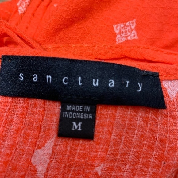 Sanctuary Palma Pleated Split Neck Sleeveless Top - Picture 6 of 7